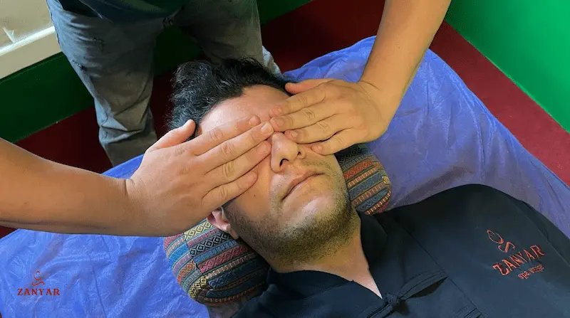 فواید ماساژ فرم دهی صورت
