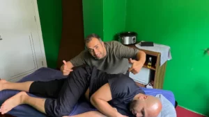 ماساژ و بهبود گردش خون در بیماران کمتحرک