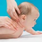 ماساژ تخصصی برای بهبود تورتیکولی در نوزادان