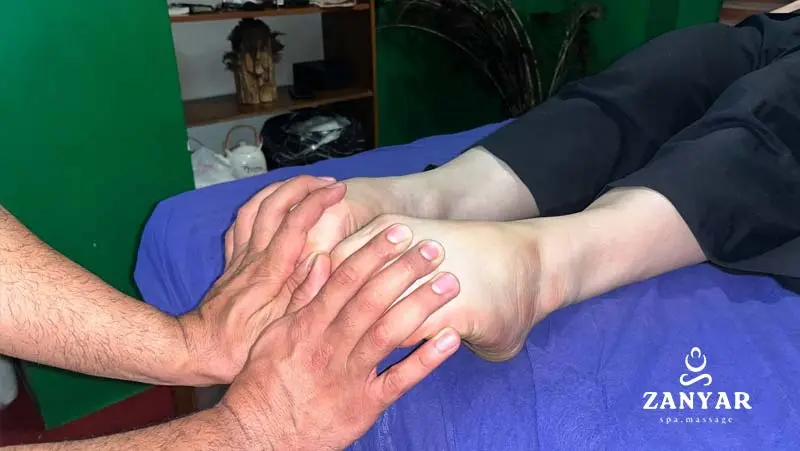 خم کردن انگشت های پا