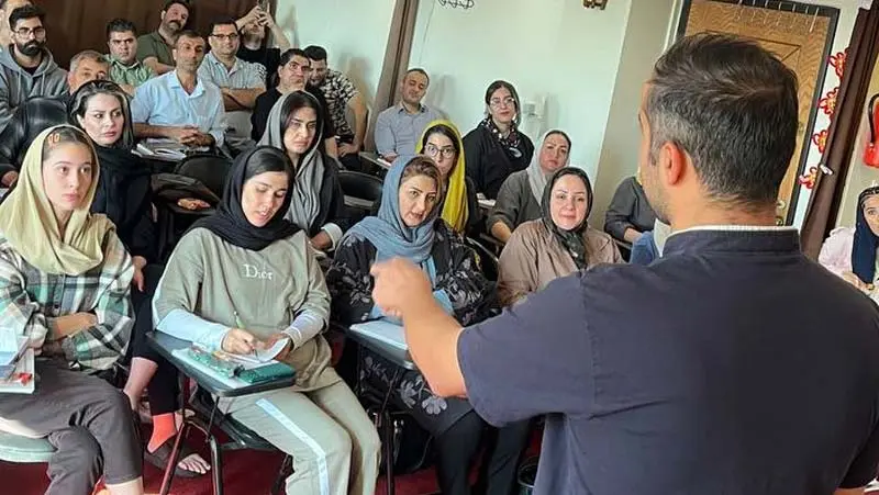 کلاس حضوری آبان 404